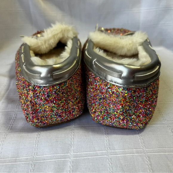 Torrid Moccasin Sparkle Faux Fur Slippers NWOT  Size 7 WW Fairy Barbiecore - Picture 3 of 13